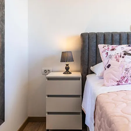 Awesome In With Wifi Appartement *